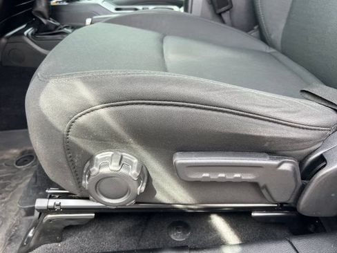 Used 2021 Jeep Wrangler Unlimited Sport AWD/4WD image 13