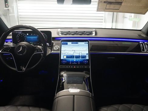New 2026 Mercedes-Benz S 580e 4MATIC Sedan image 17