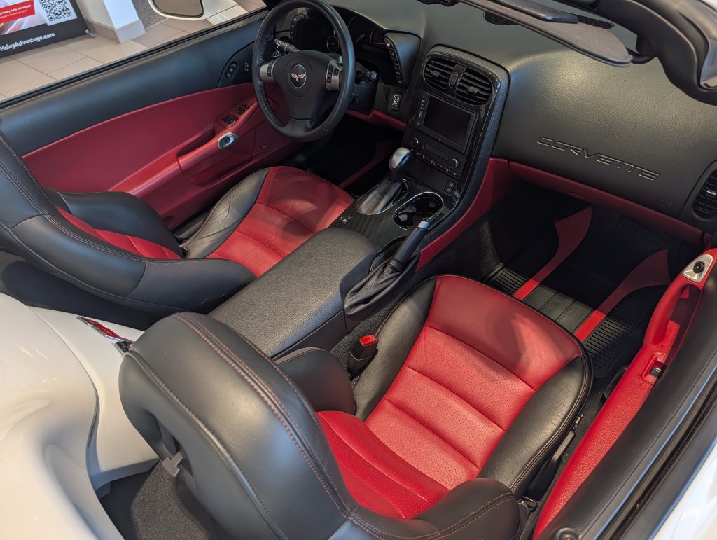 Used 2011 Chevrolet Corvette Grand Sport w/ Preferred Equipment Group RWD image 25