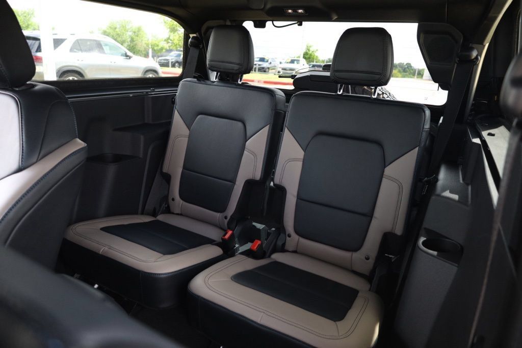 Used 2022 Ford Bronco Wildtrak AWD/4WD image 24