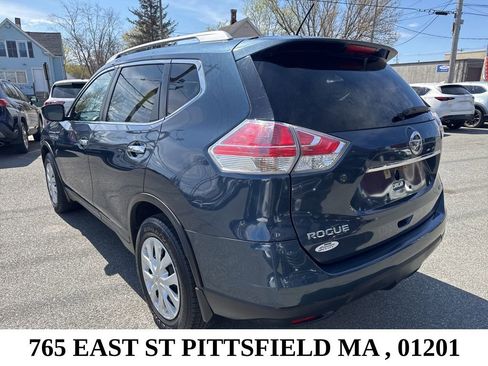 Used 2016 Nissan Rogue S w/ Appearance Package AWD/4WD image 5