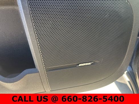 Used 2010 Chevrolet Traverse LT w/ LT Special Edition Package image 12