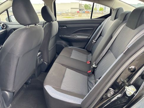 Used 2025 Nissan Versa SV FWD image 21