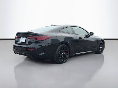 New 2026 BMW 430i Coupe w/ M Sport Package image 3