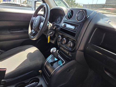 Used 2017 Jeep Patriot Sport w/ Power Value Group FWD image 17