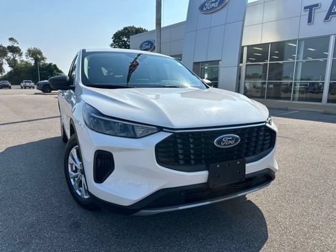 Used 2023 Ford Escape Active FWD image 5