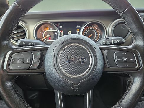 Used 2022 Jeep Wrangler Unlimited Sport image 24