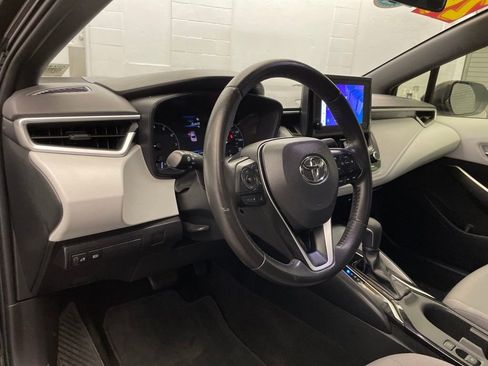 Used 2024 Toyota Corolla SE w/ SE Convenience Package FWD image 12