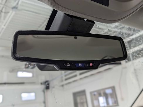 Used 2015 GMC Canyon SLT w/ Driver Alert Package image 33