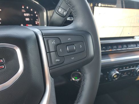 Used 2026 GMC Sierra 1500 SLT RWD image 19