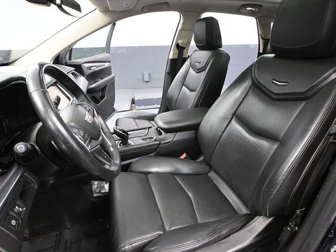 Used 2017 Cadillac XT5 Luxury image 24