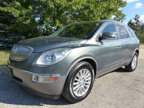 Used 2011 Buick Enclave CXL FWD image 5