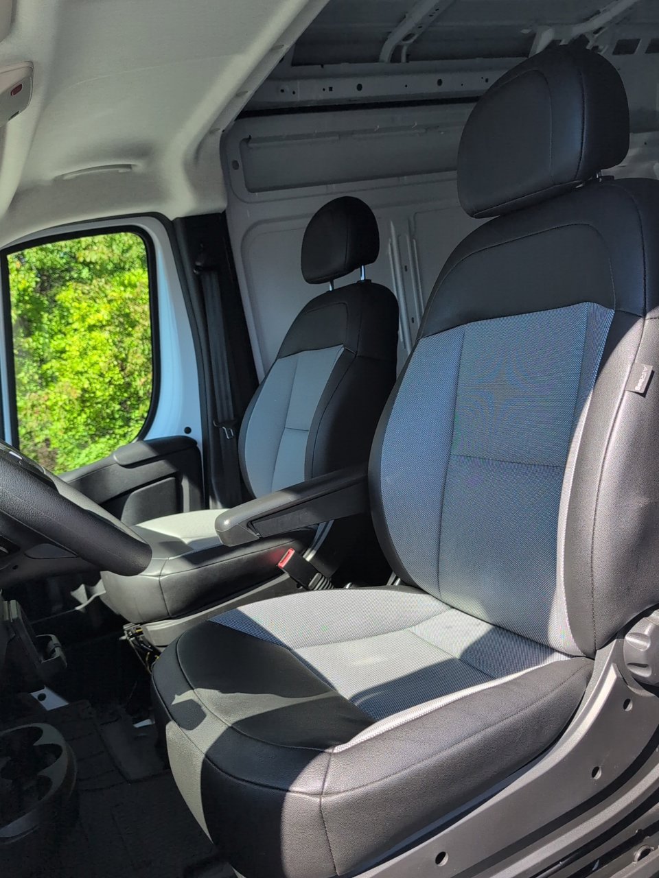 Used 2024 RAM ProMaster 2500 w/ Quick Order Package 22G SLT FWD image 18
