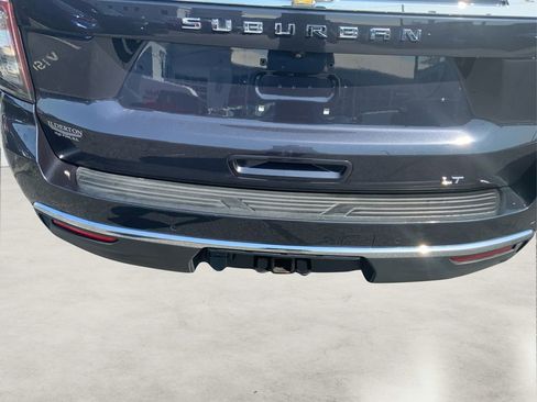 Used 2023 Chevrolet Suburban LT image 21