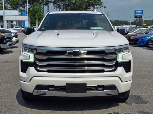 Certified 2023 Chevrolet Silverado 1500 High Country w/ High Country Premium Package AWD/4WD image 8