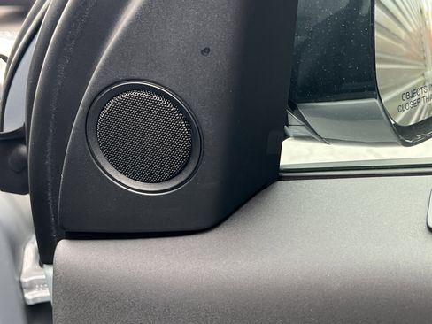 Certified 2024 Land Rover Discovery Sport S image 9