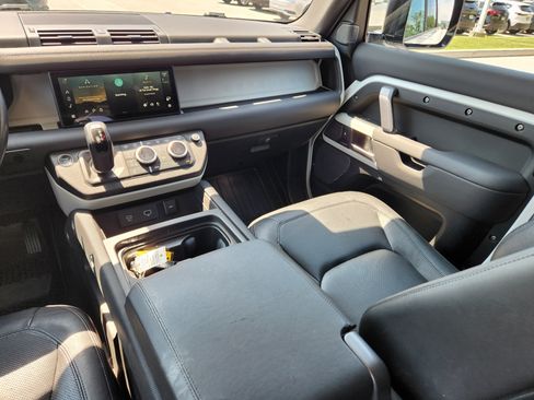 Certified 2024 Land Rover Defender 110 S AWD/4WD image 14