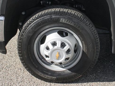 Used 2024 Chevrolet Silverado 3500 W/T w/ WT Convenience Package image 38