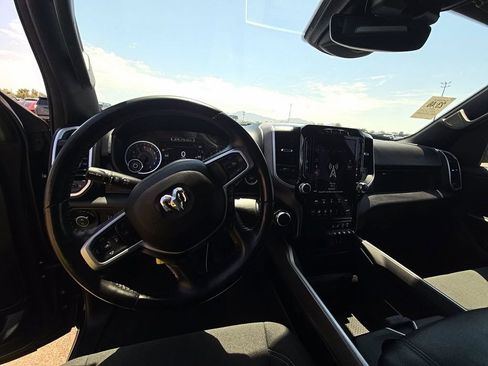 Used 2021 RAM 1500 Big Horn AWD/4WD image 3