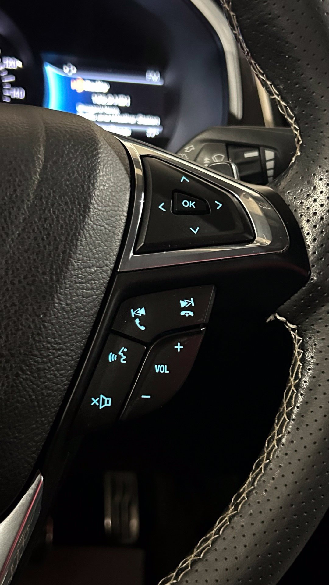 Used 2023 Ford Edge ST AWD/4WD image 68