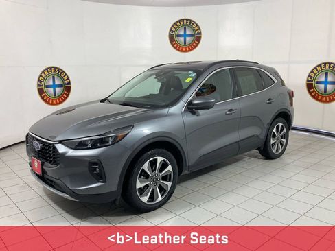 Used 2024 Ford Escape Platinum image 2