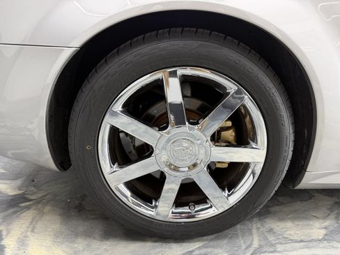 Used 2008 Cadillac XLR RWD image 30