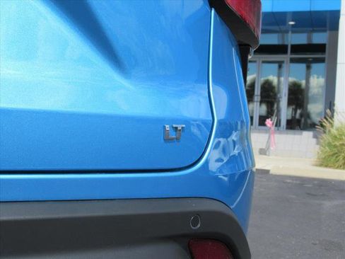 New 2026 Chevrolet Trax LT w/ Sunroof Package image 9