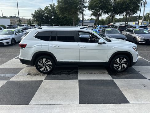 Used 2026 Volkswagen Atlas SEL AWD/4WD image 5