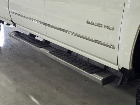 Used 2018 Chevrolet Silverado 3500 LTZ w/ Duramax Plus Package image 10