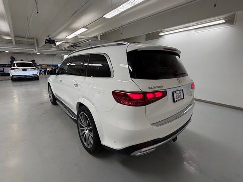 New 2026 Mercedes-Benz GLS 580 4MATIC image 6