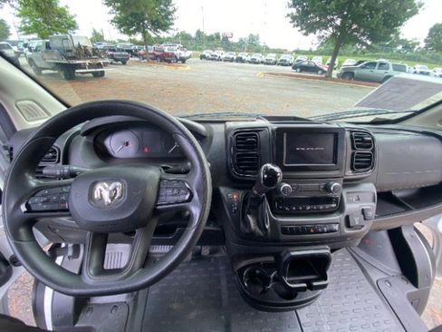 Used 2023 RAM ProMaster 2500 w/ Black Appearance Package image 27