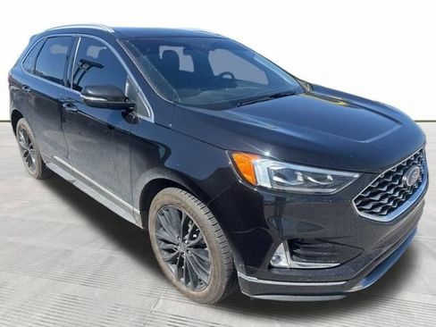 Used 2022 Ford Edge Titanium w/ Equipment Group 301A image 4