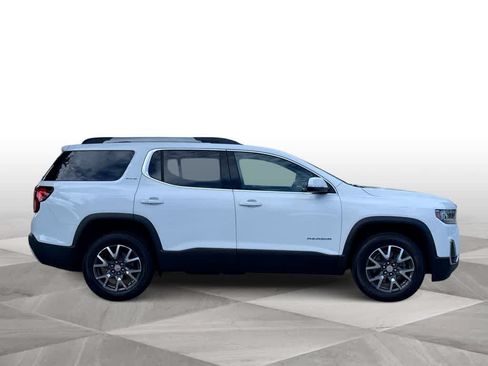 Used 2023 GMC Acadia SLE w/ Driver Convenience Package FWD image 9