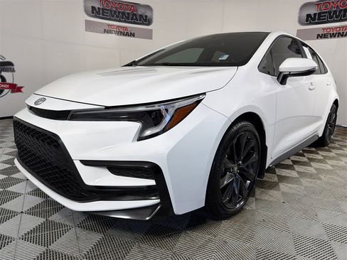 Used 2024 Toyota Corolla SE image 7