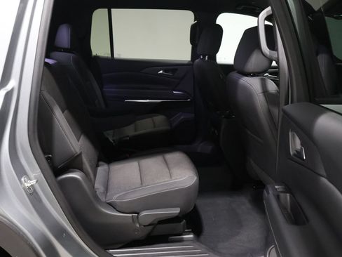 Used 2024 Chevrolet Traverse LT AWD/4WD image 23