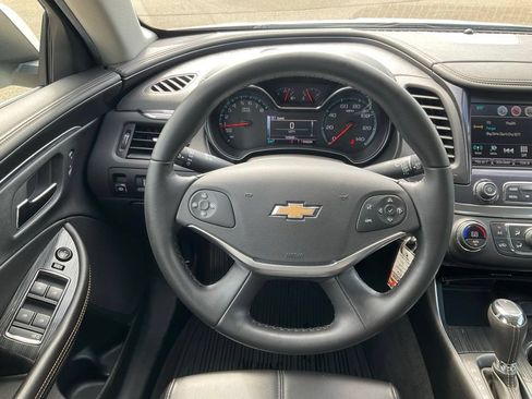 Used 2016 Chevrolet Impala LT w/ Convenience Package FWD image 6