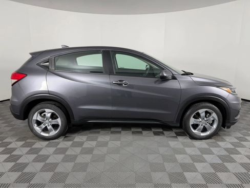 Used 2021 Honda HR-V LX image 2