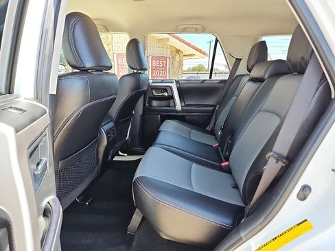 Used 2024 Toyota 4Runner SR5 Premium image 9