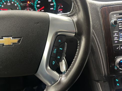 Used 2016 Chevrolet Traverse LT FWD image 7