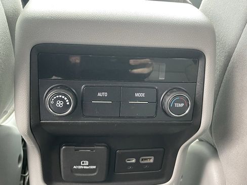 Used 2021 GMC Acadia SLE w/ Driver Convenience Package image 27