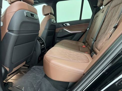 Certified 2024 BMW X5 xDrive40i w/ Premium Package image 17