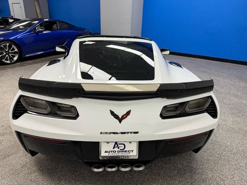 Used 2017 Chevrolet Corvette Z06 w/ Z07 Performance Package RWD image 11