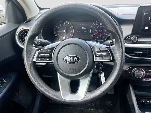 Used 2019 Kia Forte LXS FWD image 11