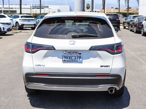 Certified 2025 Honda HR-V Sport image 12