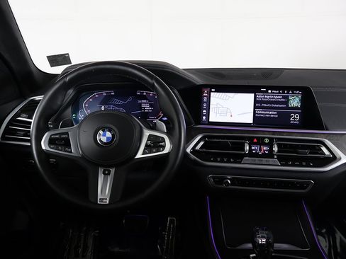 Used 2022 BMW X7 xDrive40i w/ M Sport Package image 34