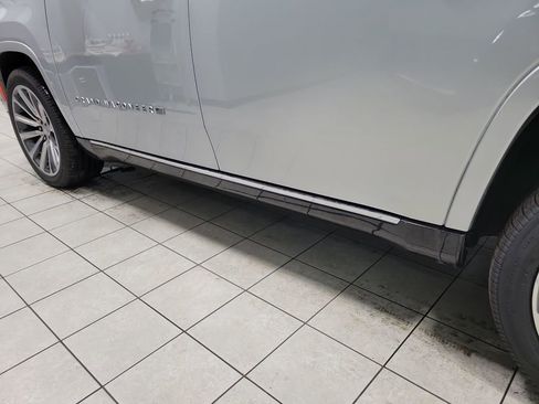 Used 2022 Jeep Grand Wagoneer Series II w/ Convenience Group III image 86