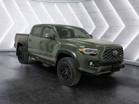 Used 2022 Toyota Tacoma TRD Off-Road w/ Technology Package image 1