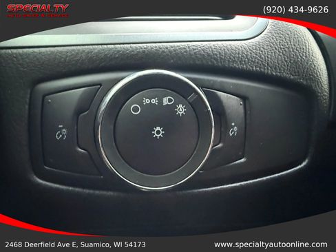 Used 2016 Ford Edge SE image 26