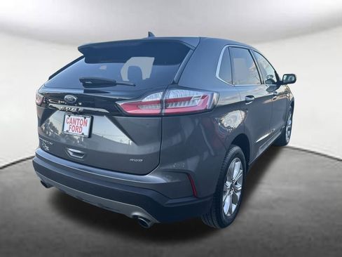 Certified 2023 Ford Edge Titanium image 5