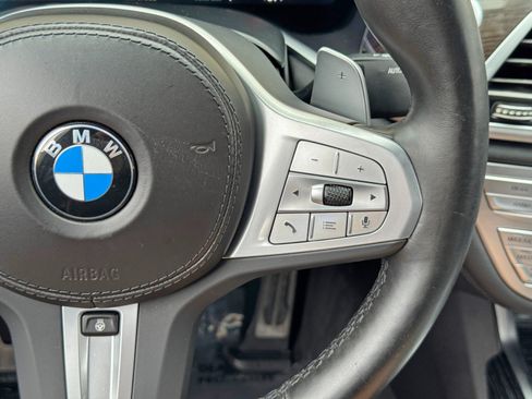 Used 2022 BMW 740i w/ M Sport Package RWD image 24